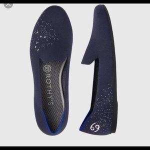ISO Size 9 or 9.5 Zodiac Rothy’s in Cancer